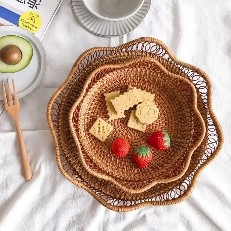Round Rattan Woven Basket, Wicker Fruit Basket, Bread Food Kitchen Home Decor Organizer, Breadbasket for Kitchen